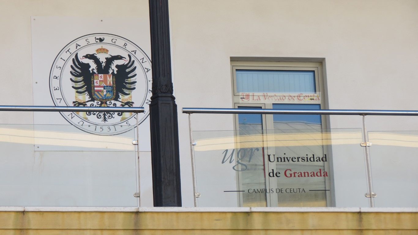 La Universidad de Granda pone en marcha su primer título propio sobre comunicación, migraciones y culturas de frontera
