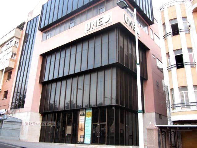 Celaya asegura que la apertura de la Biblioteca de la UNED es posible que se demore por el traslado y la instalación.